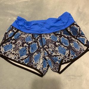 Size 4 Lululemon shorts!